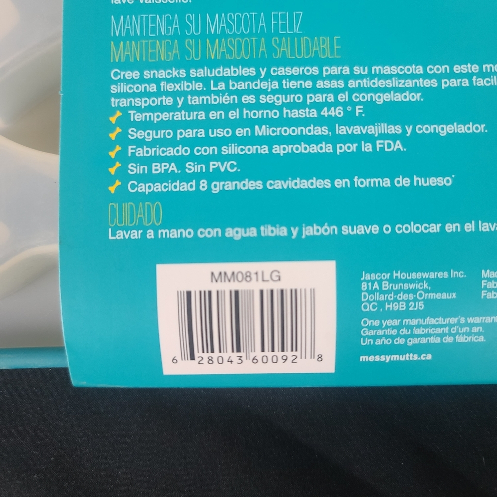 MessyMutts Bake and Freeze Silicone Treat Maker - Picture 4 of 10